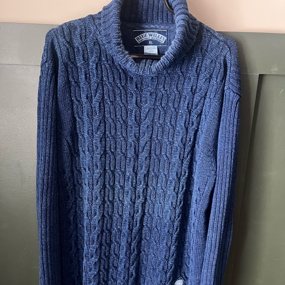 Blue Willi's Men's blue Turtleneck Sweater